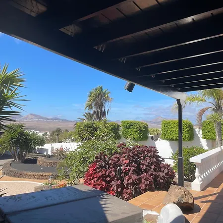 Dora Bella Lanzarote Vila *