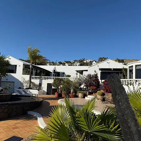 Dora Bella Lanzarote Nazaret