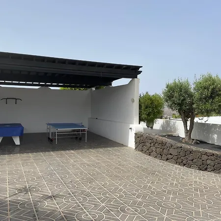 Dora Bella Lanzarote Villa *