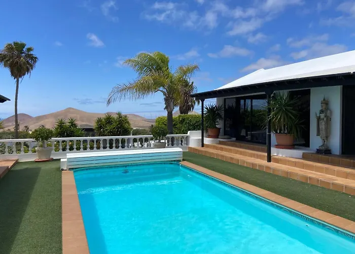 Dora Bella Lanzarote Nazaret