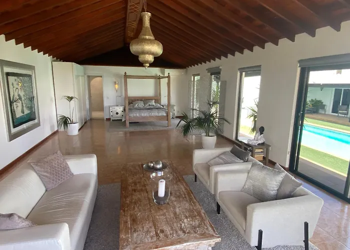 Dora Bella Lanzarote Nazaret