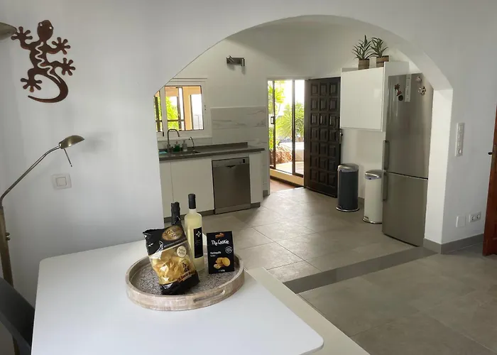 Dora Bella Lanzarote Nazaret