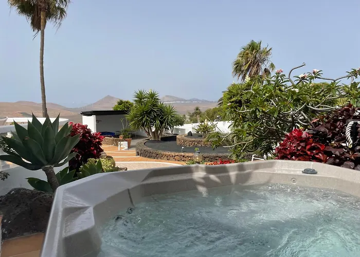 Dora Bella Lanzarote *