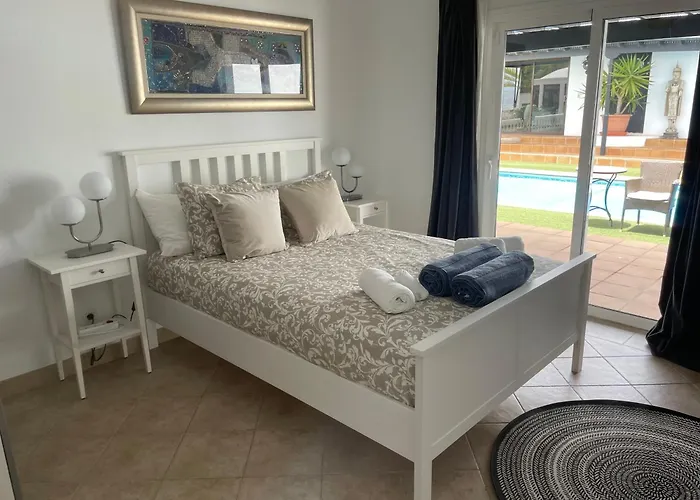 Dora Bella Lanzarote *