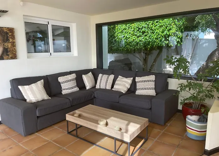 Dora Bella Lanzarote Nazaret