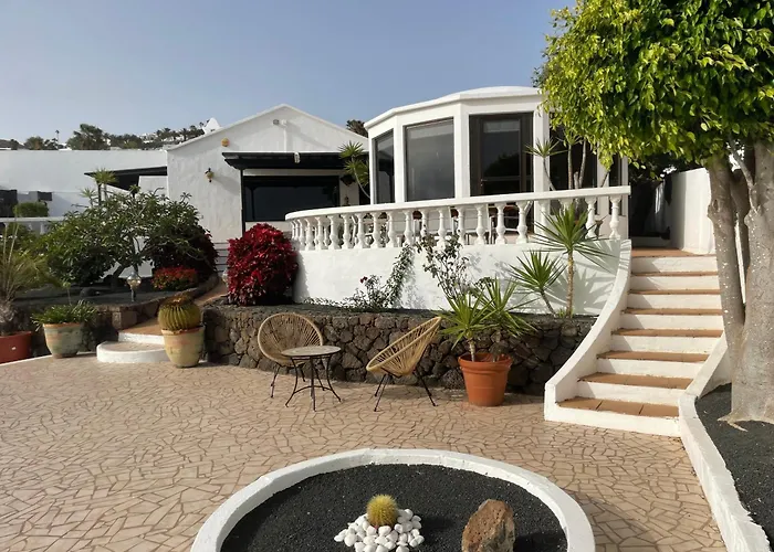 Dora Bella Lanzarote * Nazaret