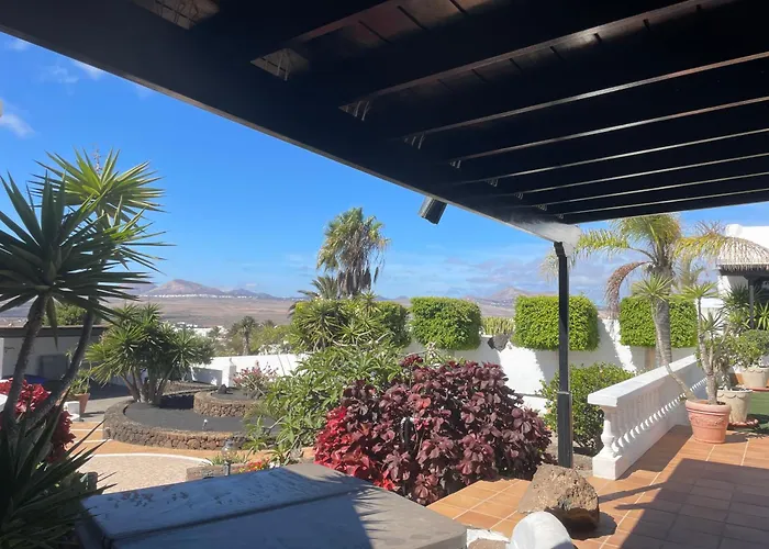 Dora Bella Lanzarote Villa *