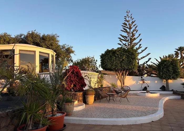 Dora Bella Lanzarote * Nazaret