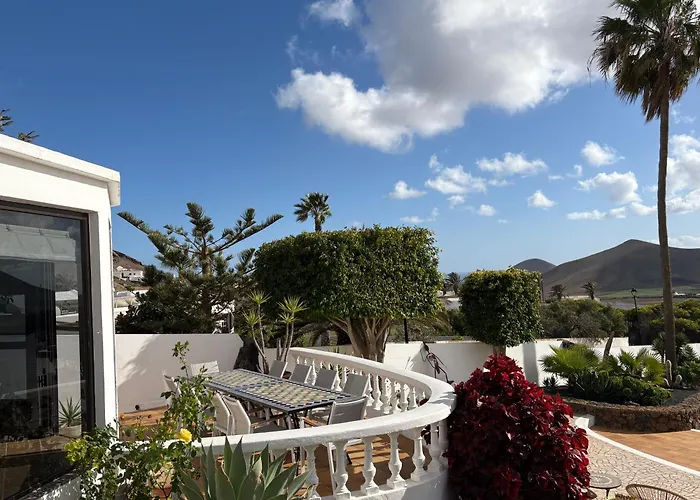 Dora Bella Lanzarote