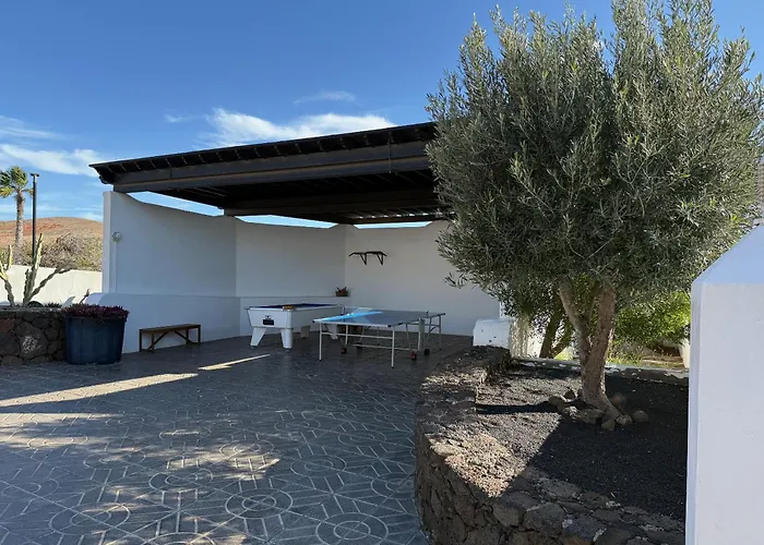 Dora Bella Lanzarote Villa *