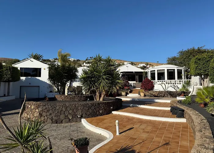 Dora Bella Lanzarote *